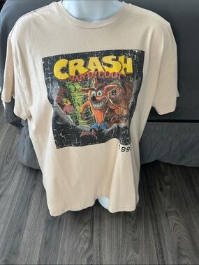 Crash Bandicoot short sleeved t shirt L